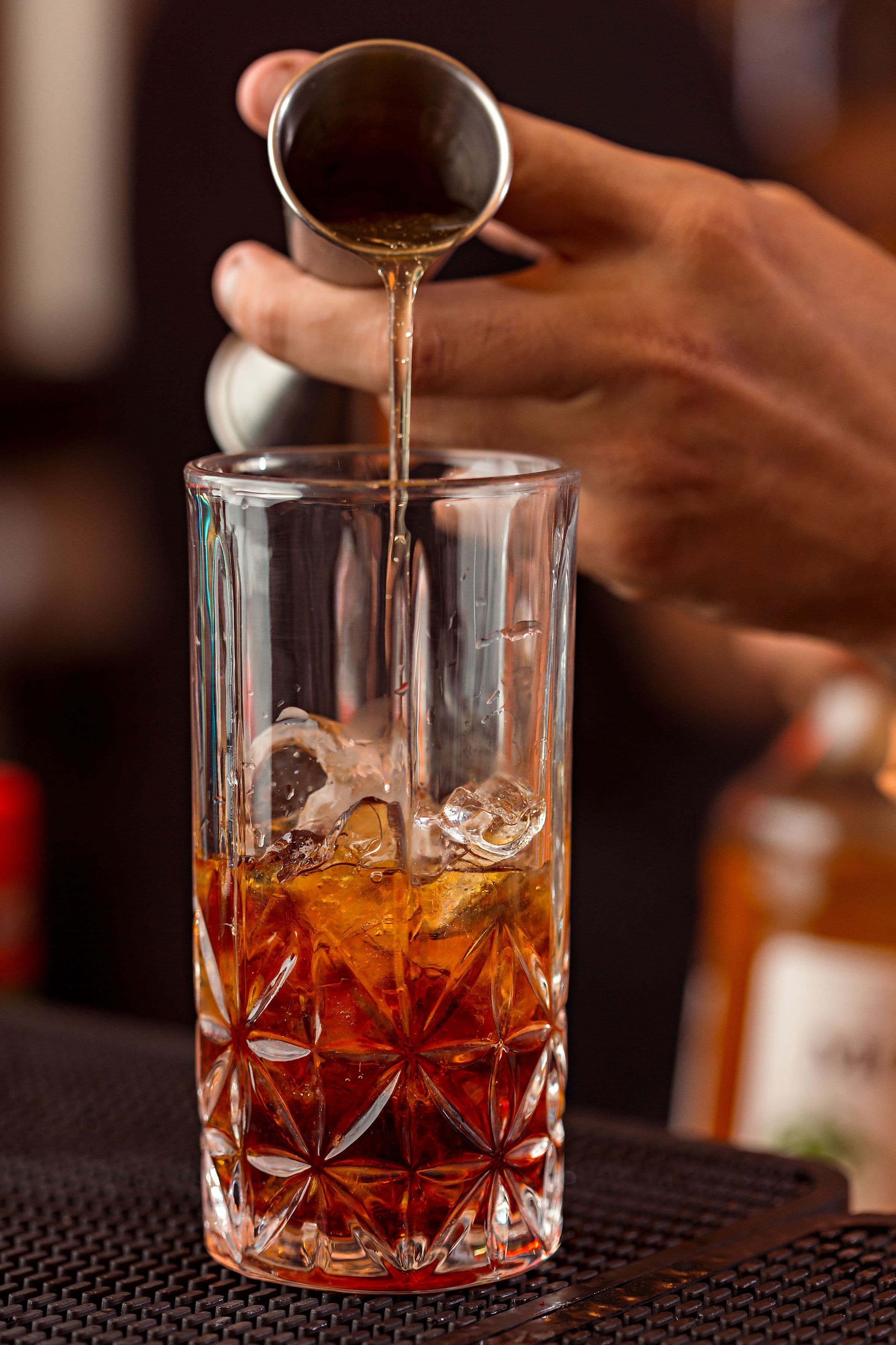 Detalhe da coquetelaria ShakeUp Bartenders 2